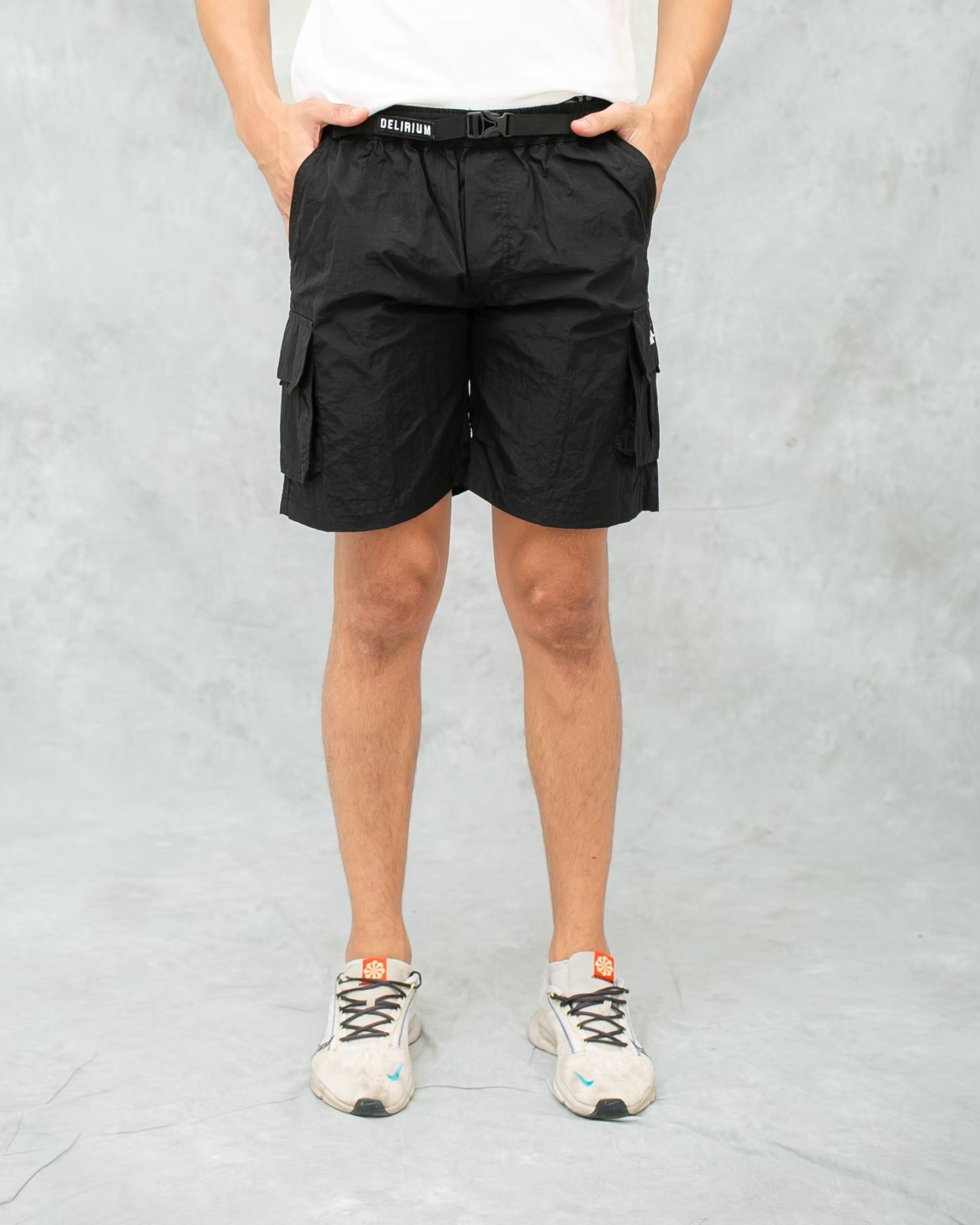 DELIRIUM Mount Tech Crinkle Cargo Short Pants - Black